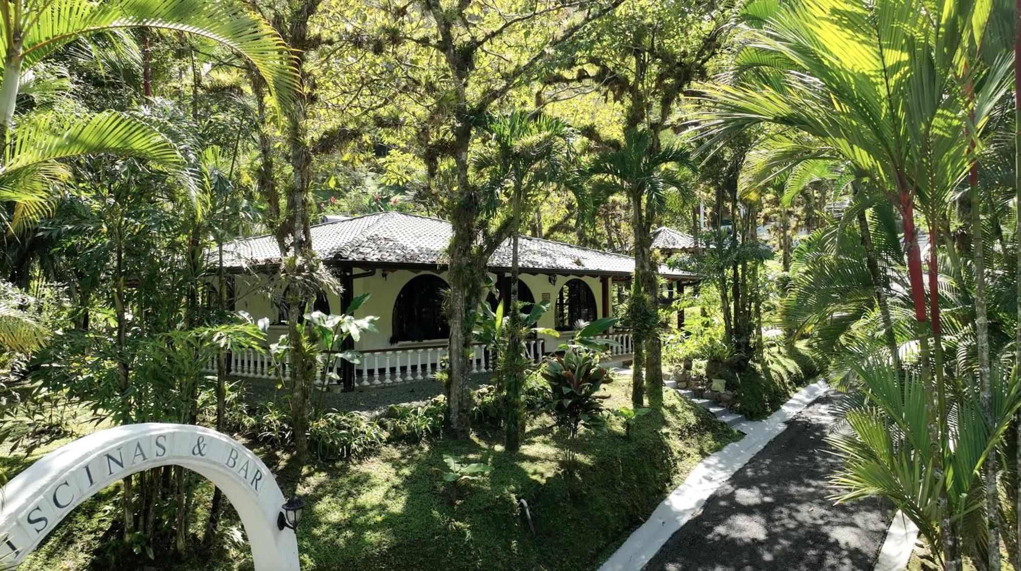 Rio Perlas Thermal Resort & Spa Cartago Bagian luar foto