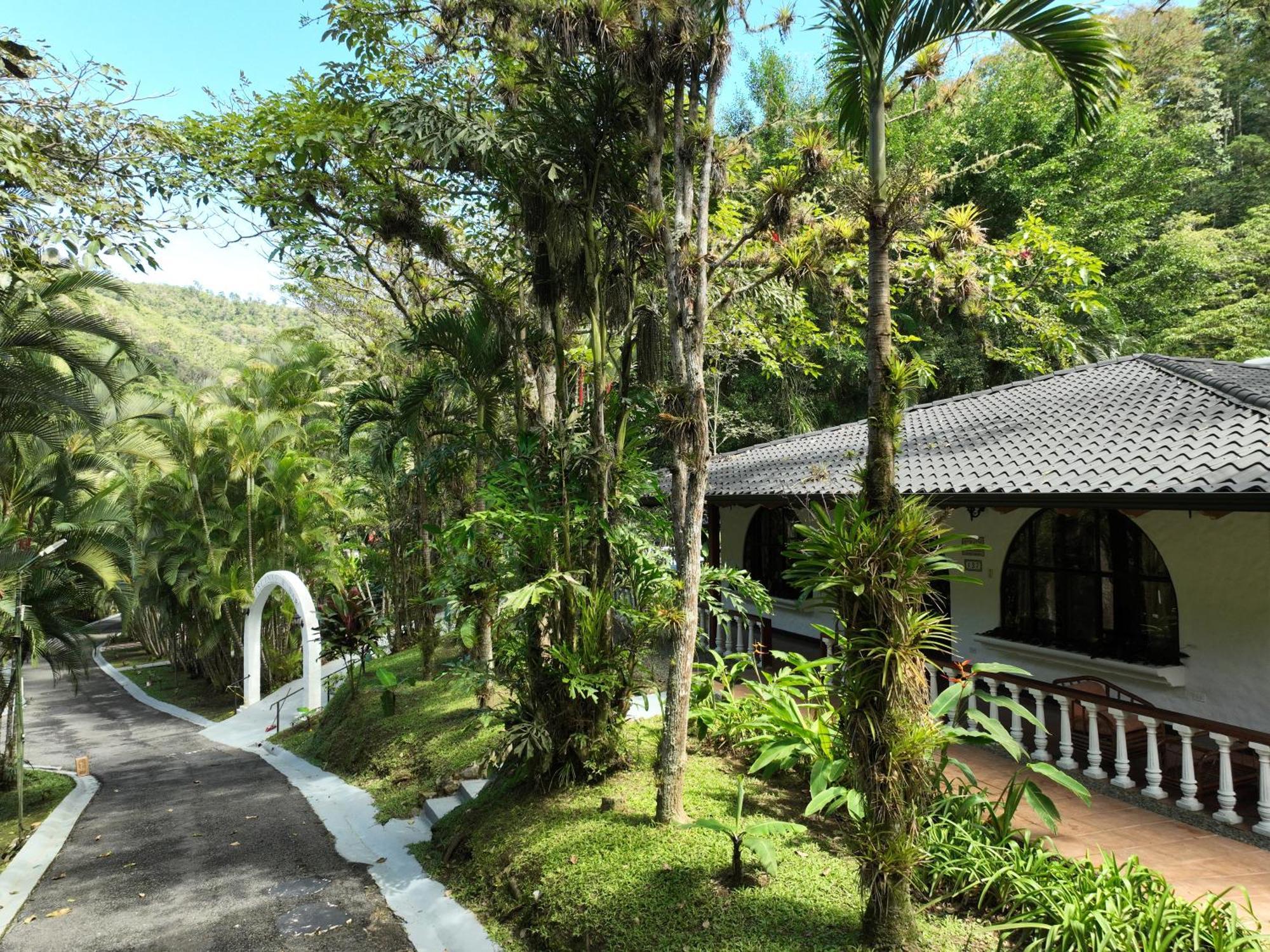 Rio Perlas Thermal Resort & Spa Cartago Bagian luar foto