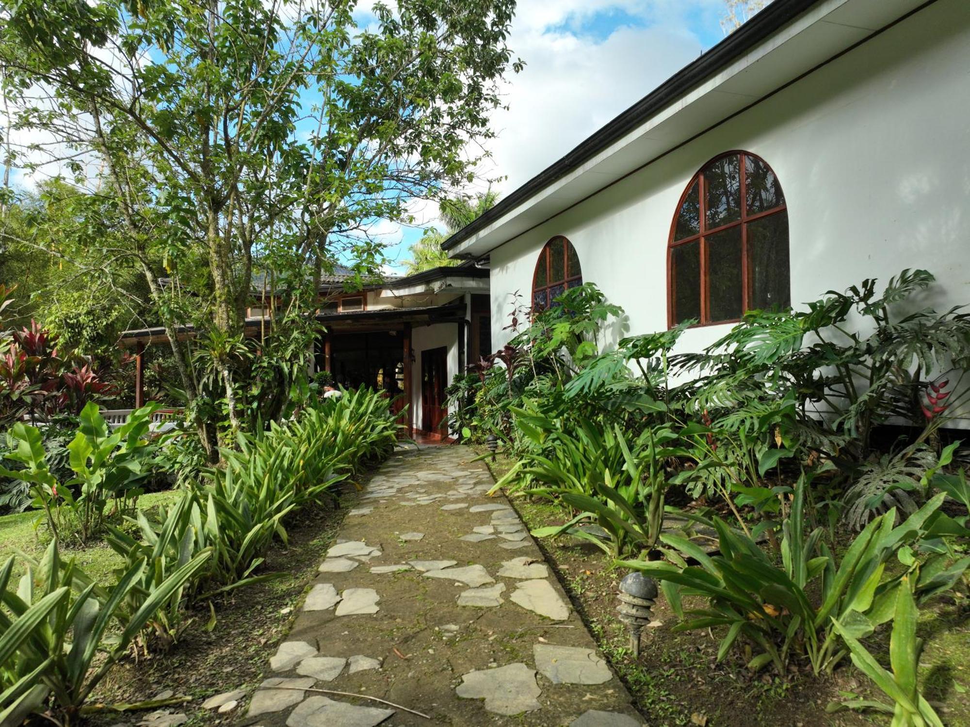 Rio Perlas Thermal Resort & Spa Cartago Bagian luar foto